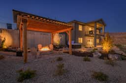 Cliffside Modern Villa ~ Hot Tub/Stunning Views